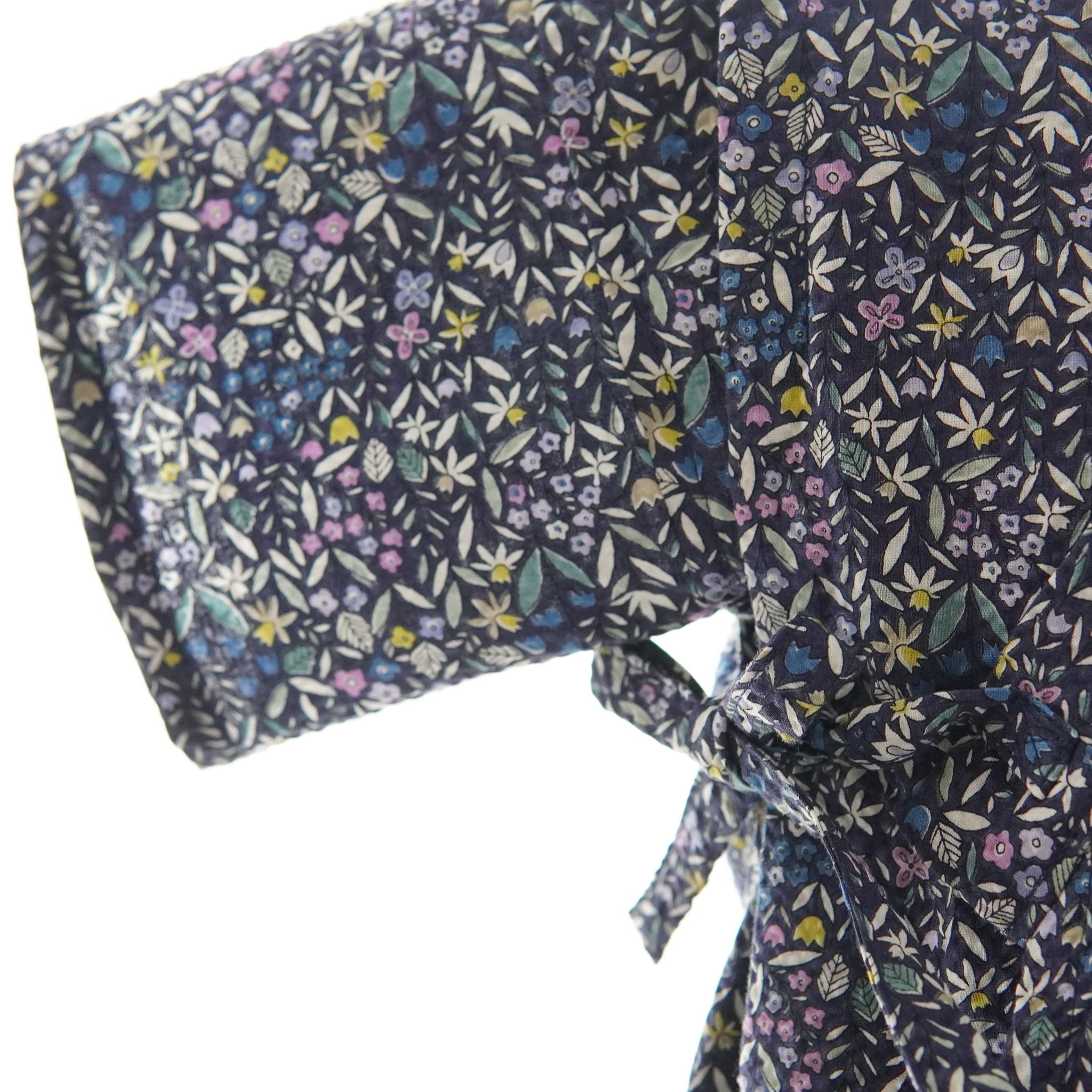 暑い夏でもさらりと気持ちいいリップル素材のこだわりベビー甚平〇小花・ネイビー | 4枚目