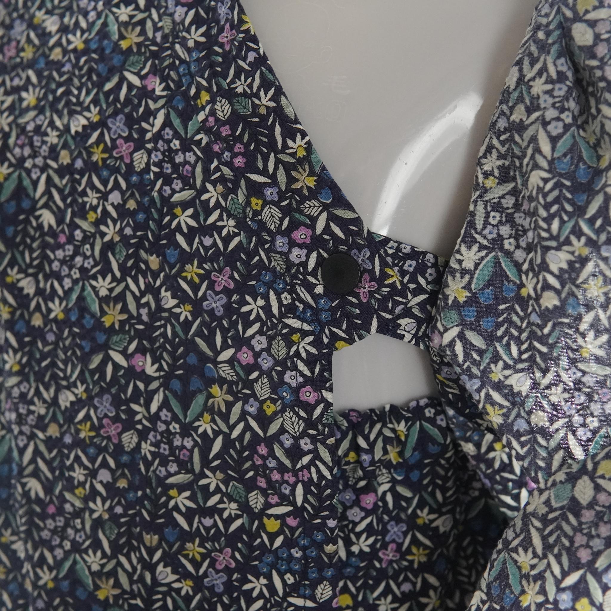 暑い夏でもさらりと気持ちいいリップル素材のこだわりベビー甚平〇小花・ネイビー | 7枚目